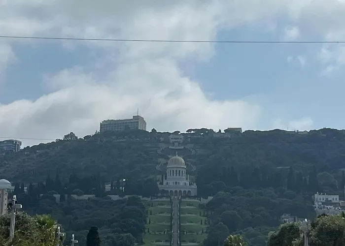 Estrela Mares Haifa